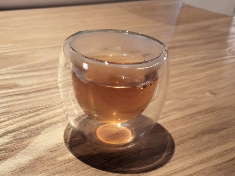 ホーム・ステイ椛NAGI三条京都チェックイン時のドリンクサービス