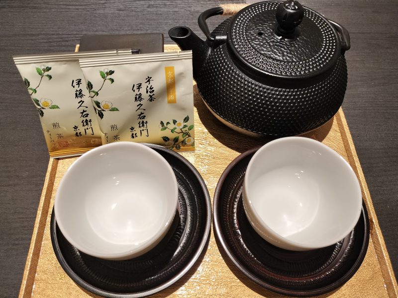 ホーム・ステイ椛NAGI三条京都　お茶セット