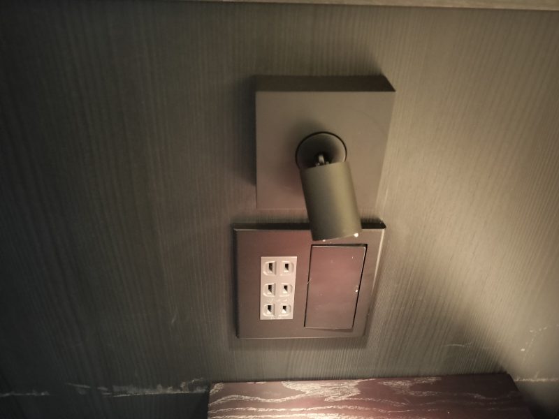 ホーム・ステイ椛NAGI三条京都　ベッドサイド