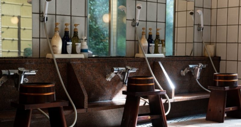 ホテル琵琶レイクオーツカ　大浴場　洗い場