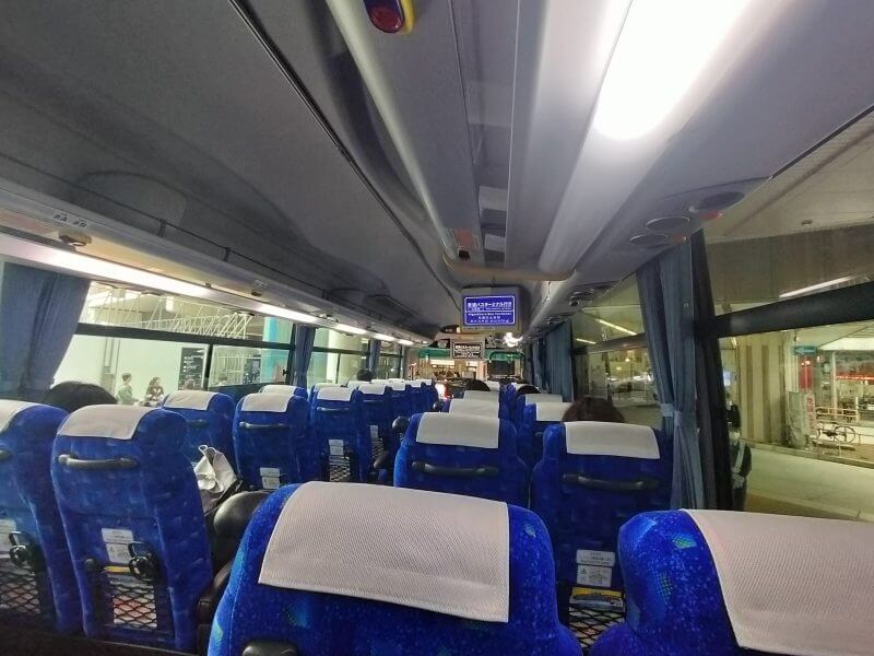 淡路東浦への高速バス内観