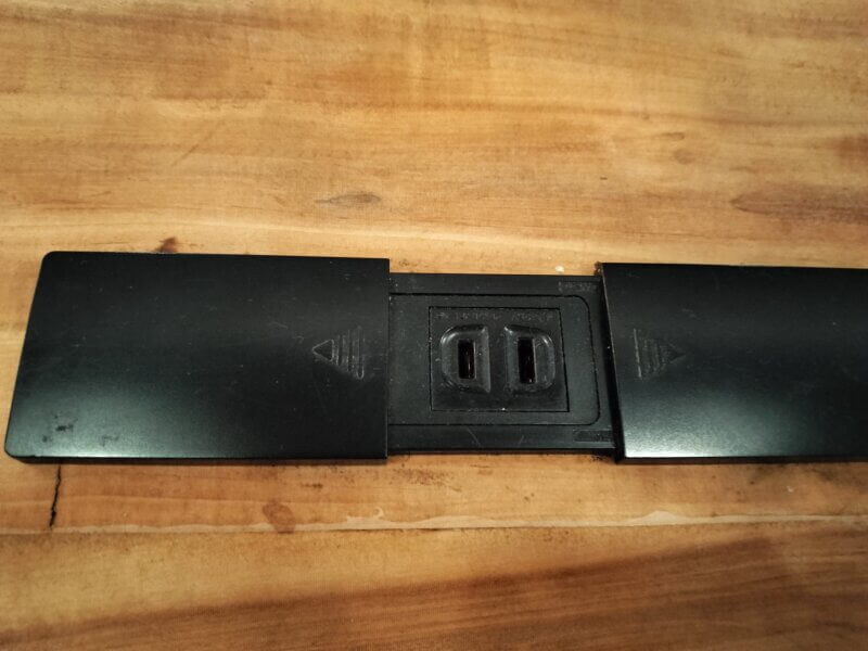 ホテルSUI神戸三宮のラウンジ 電源