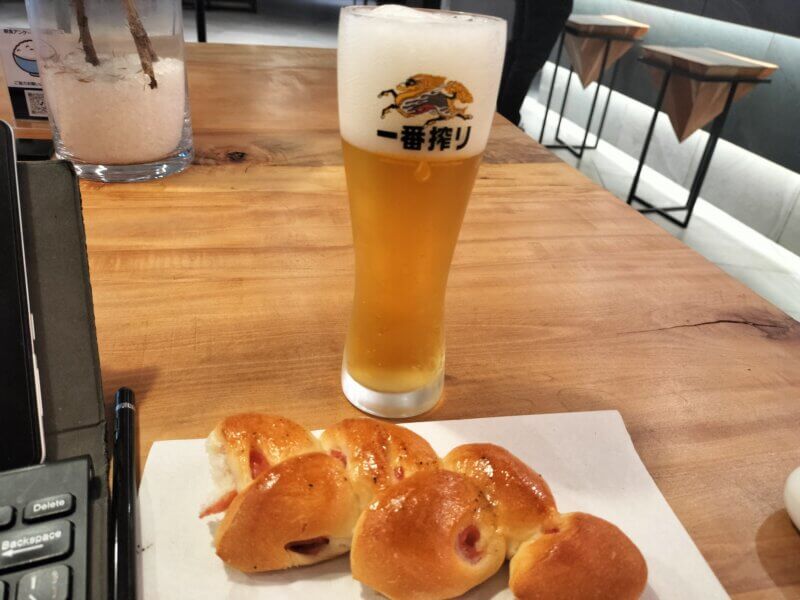 ホテルSUI神戸三宮のハッピーアワー 無料