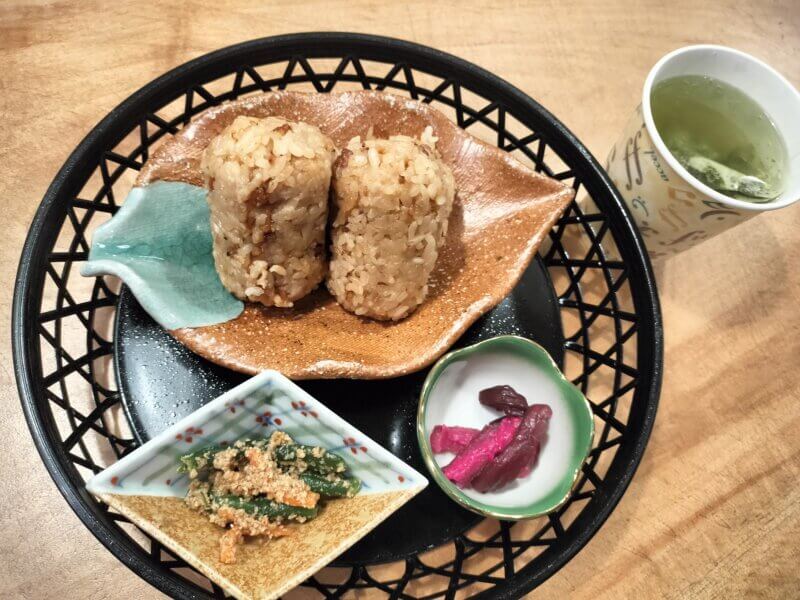 ホテルSUI神戸三宮の夜食 無料