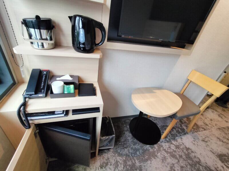 ザ・エディスターホテル京都二条Comic&Booksのコーナーシングルルーム ミニバー