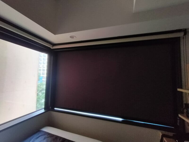 ザ・エディスターホテル京都二条Comic&Booksのコーナーシングルルーム ロールスクリーン