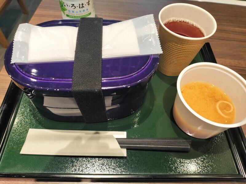 ザ・エディスターホテル京都二条Comic&Booksの朝食　お弁当