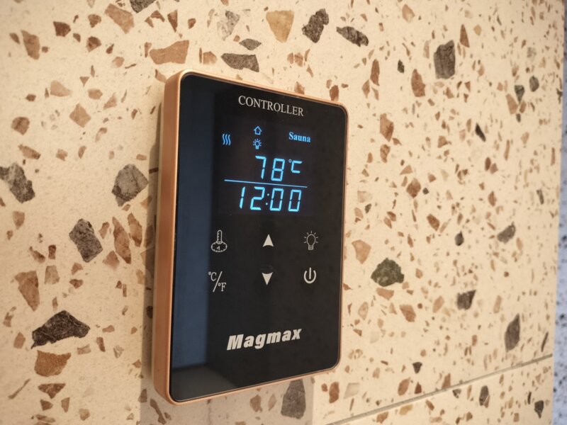 セトレハイランドヴィラ姫路のプライベートサウナ温度調節